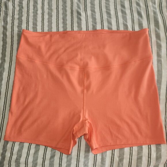 All in Motion Women's Brushed Sculpt Bike Shorts - Coral Pink Size 2X - Picture 3 of 3